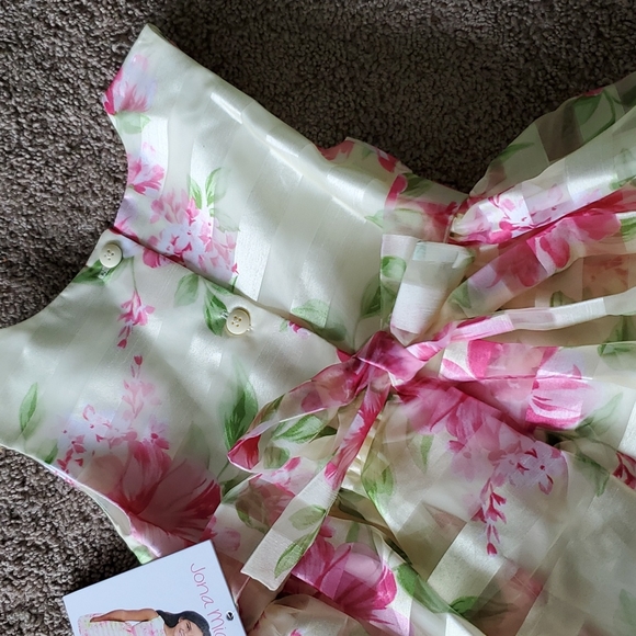 NWT Jona Michelle Floral Dress - Picture 3 of 6